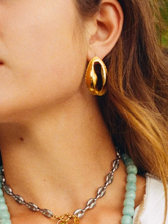 Schelp oorbel ~ 2 stuks