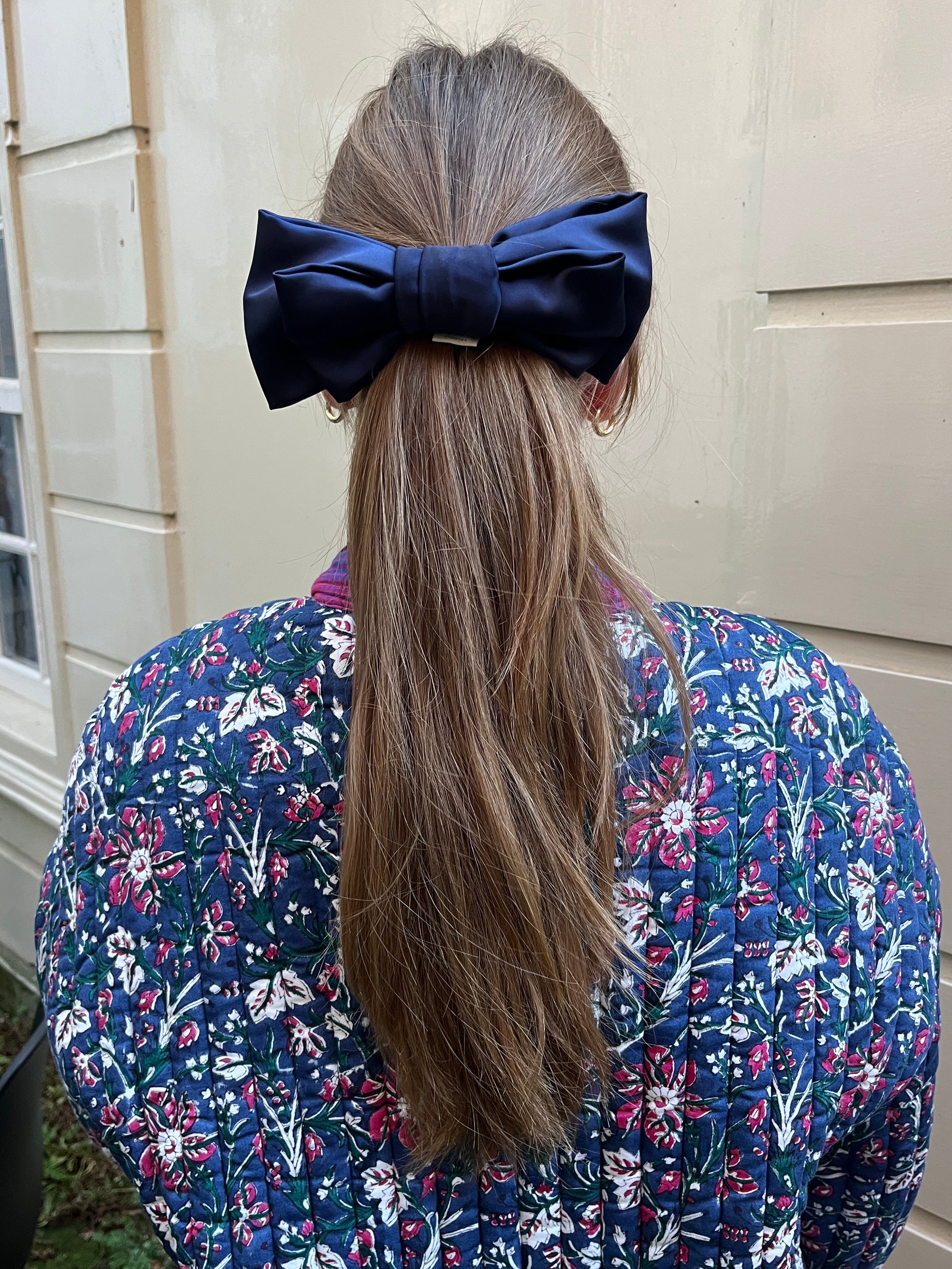 Bonnie Bow Hair Clip ~ Navy